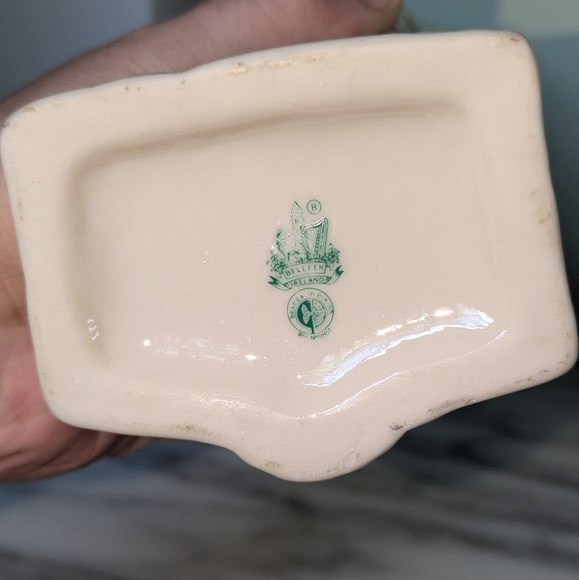 Vintage Belleek Owl Vase made in Ireland - 1960's -80's perfect condition 🦉🇮🇪 - Picture 4 of 11